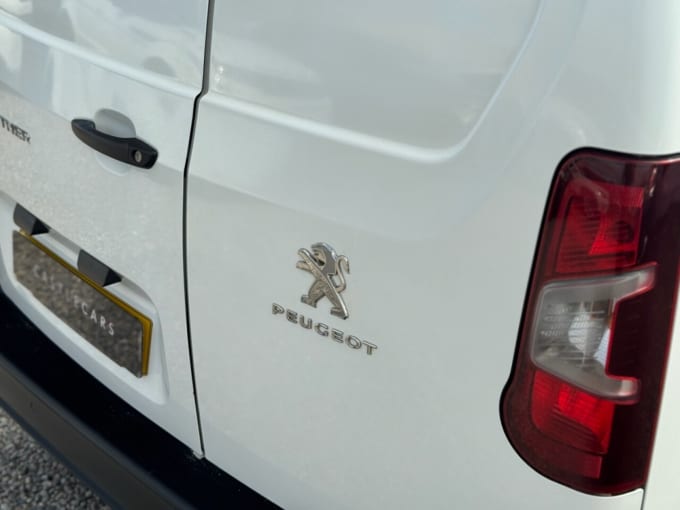2025 Peugeot Partner