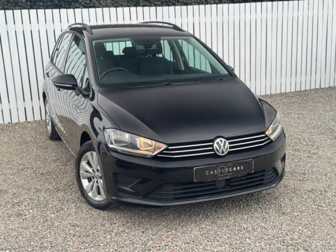 2025 Volkswagen Golf Sv