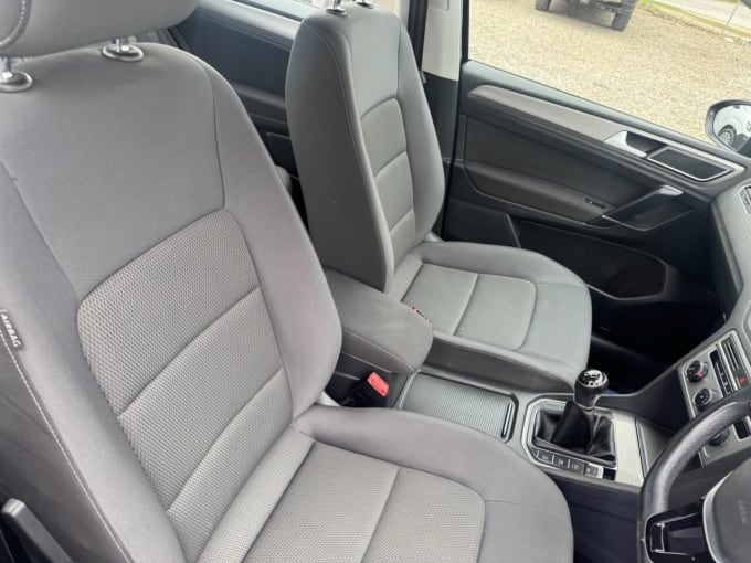 2025 Volkswagen Golf Sv