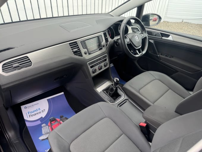 2025 Volkswagen Golf Sv