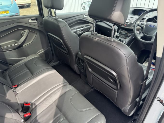 2025 Ford Kuga