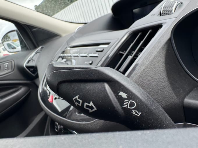 2025 Ford Kuga