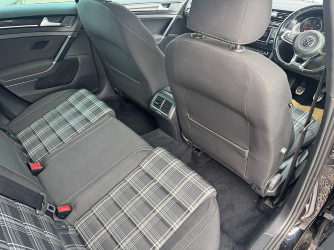2025 Volkswagen Golf