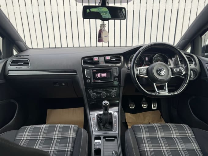 2025 Volkswagen Golf