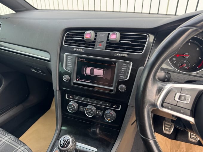 2025 Volkswagen Golf
