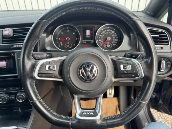 2025 Volkswagen Golf