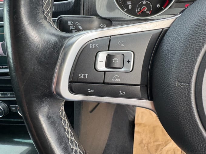 2025 Volkswagen Golf