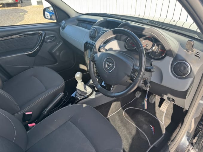 2025 Dacia Duster