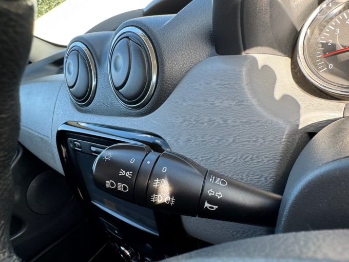 2025 Dacia Duster