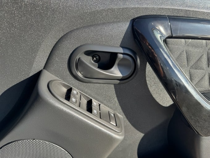 2025 Dacia Duster
