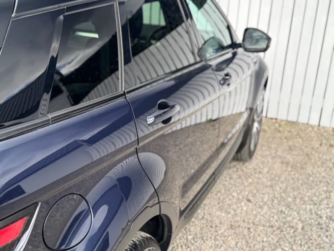2025 Land Rover Range Rover Evoque