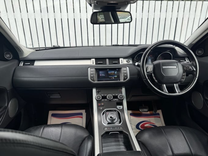 2025 Land Rover Range Rover Evoque