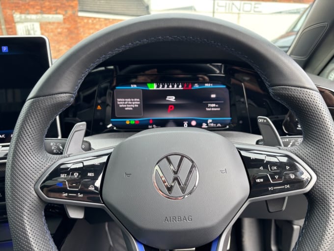 2025 Volkswagen Golf