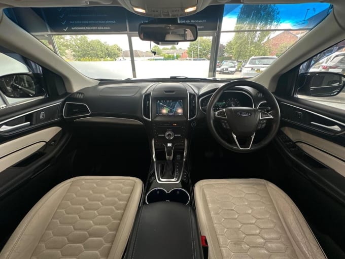 2017 Ford Edge
