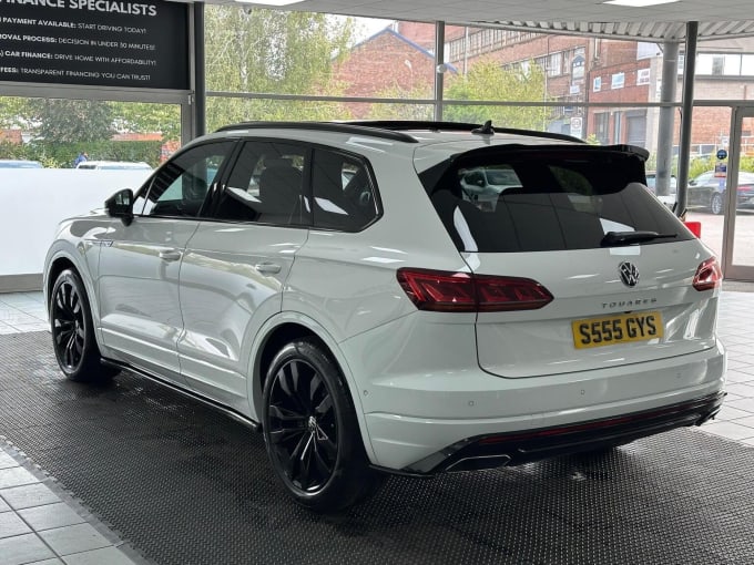 2022 Volkswagen Touareg