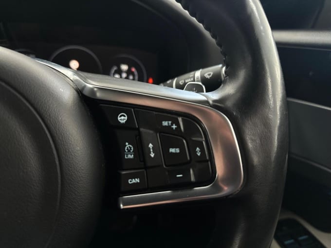 2017 Jaguar Xf