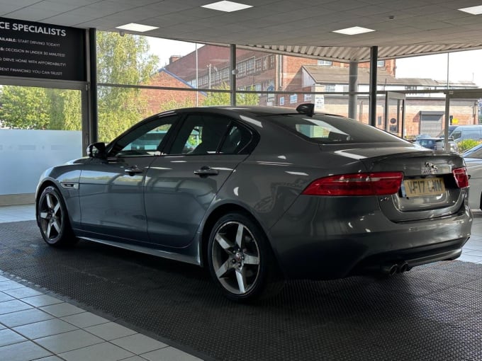 2017 Jaguar Xe