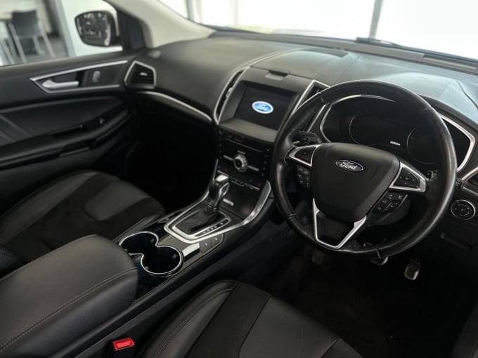 2017 Ford Edge