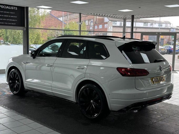 2022 Volkswagen Touareg