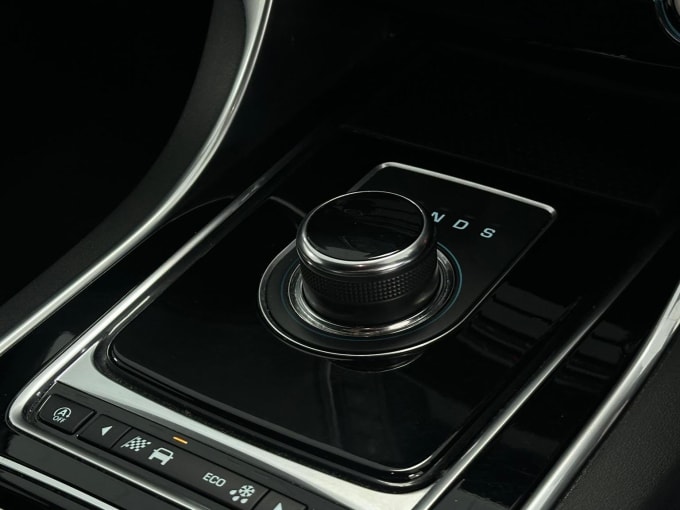 2017 Jaguar Xe