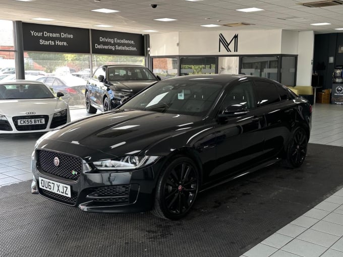 2017 Jaguar Xe