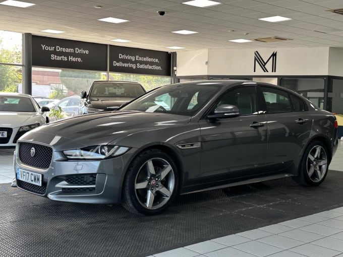 2017 Jaguar Xe