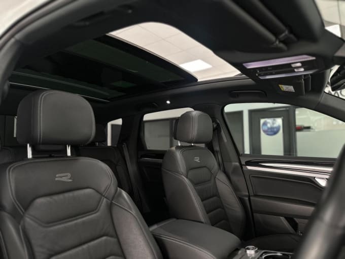 2022 Volkswagen Touareg