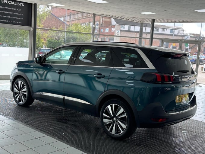 2020 Peugeot 5008