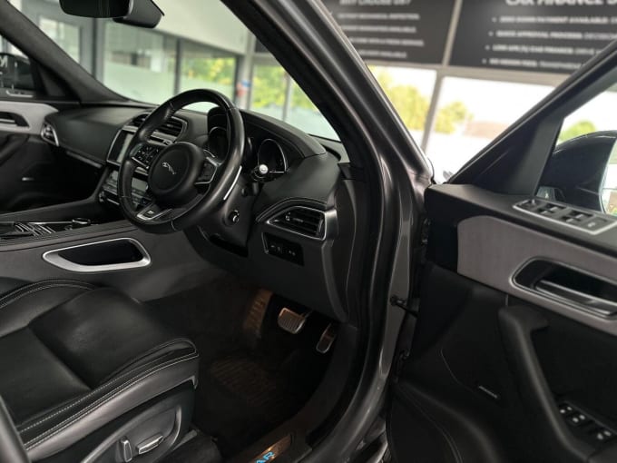 2018 Jaguar F-pace