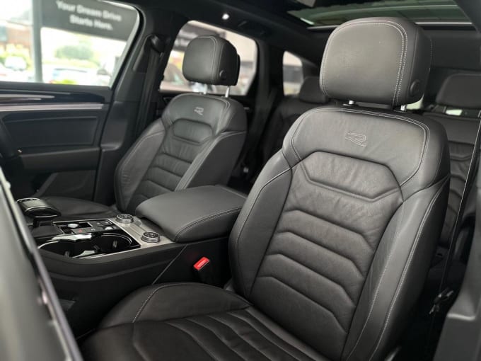 2022 Volkswagen Touareg