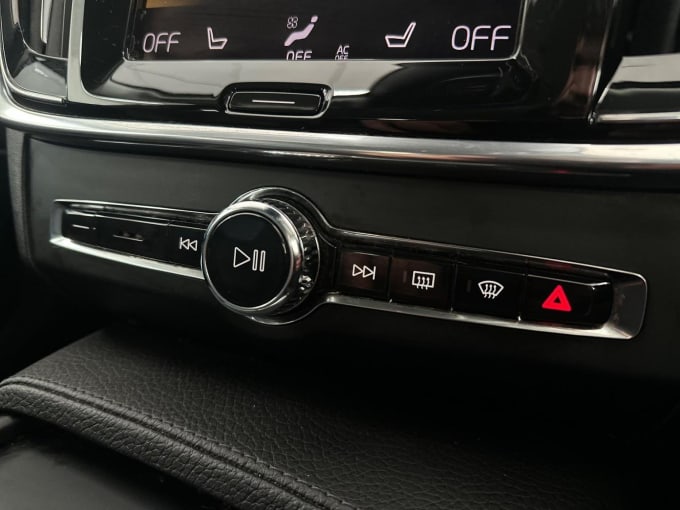 2020 Volvo S90