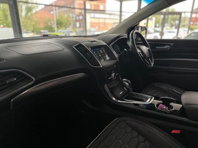 2017 Ford Edge