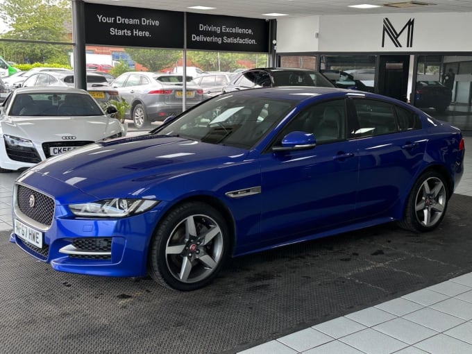 2017 Jaguar Xe