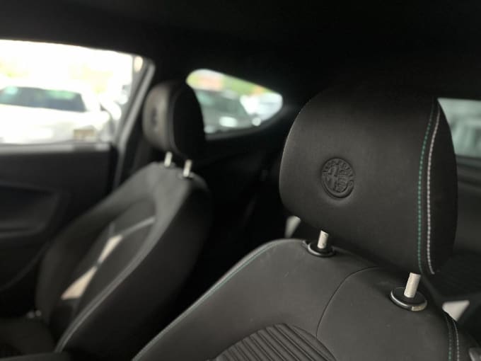 2013 Alfa Romeo Mito