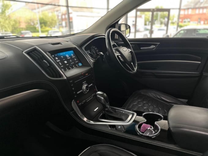2017 Ford Edge