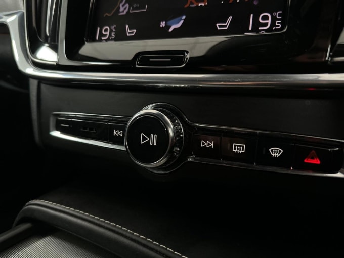 2019 Volvo S90