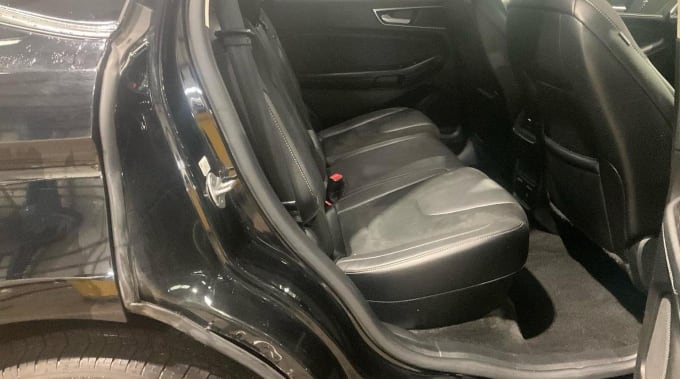 2017 Ford Edge