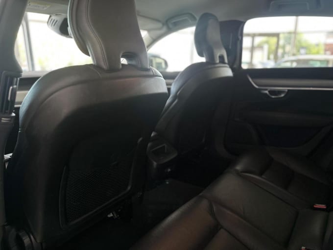 2020 Volvo S90