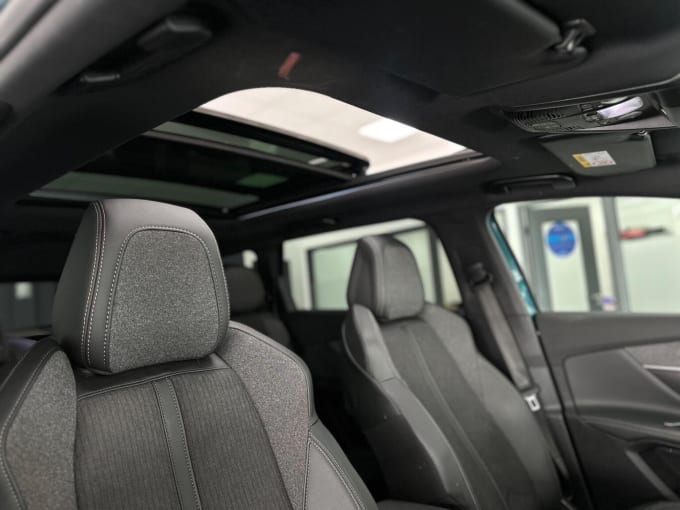 2020 Peugeot 5008
