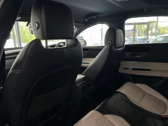 2017 Jaguar Xf