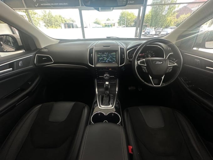 2017 Ford Edge