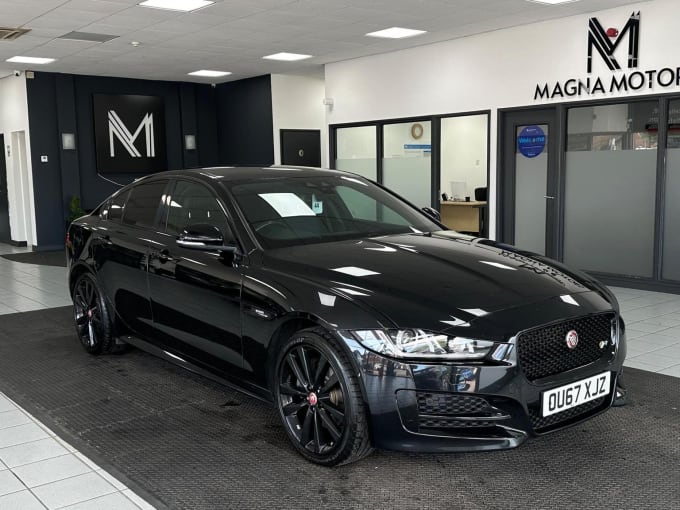 2017 Jaguar Xe