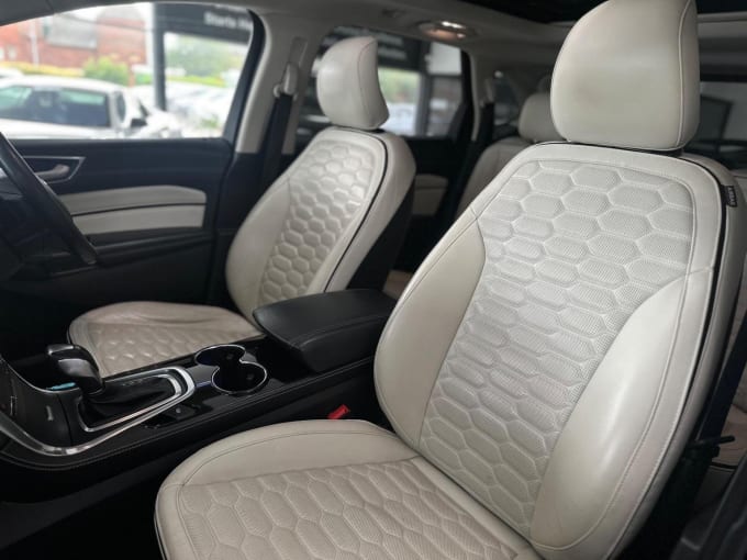 2017 Ford Edge