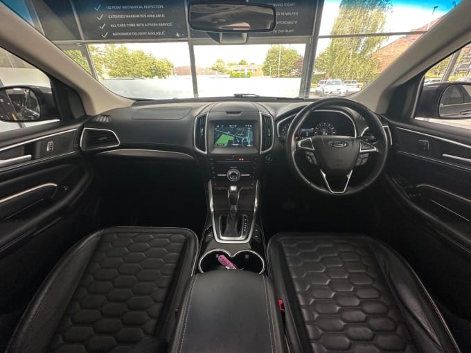 2017 Ford Edge