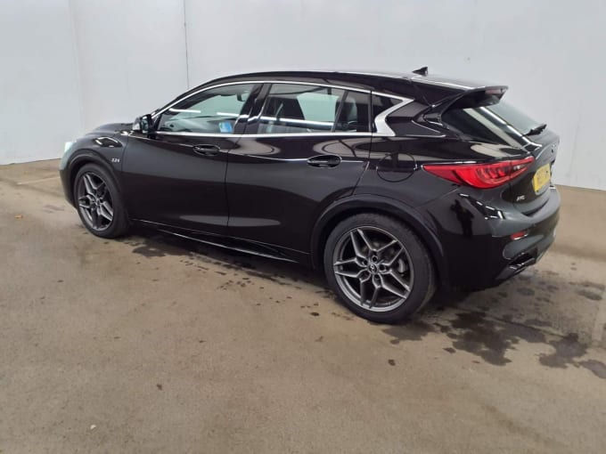 2017 Infiniti Q30