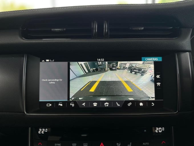 2017 Jaguar Xf