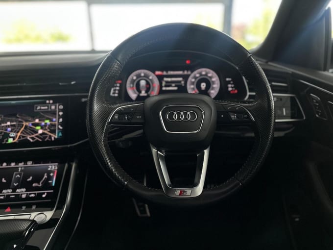 2018 Audi Q8