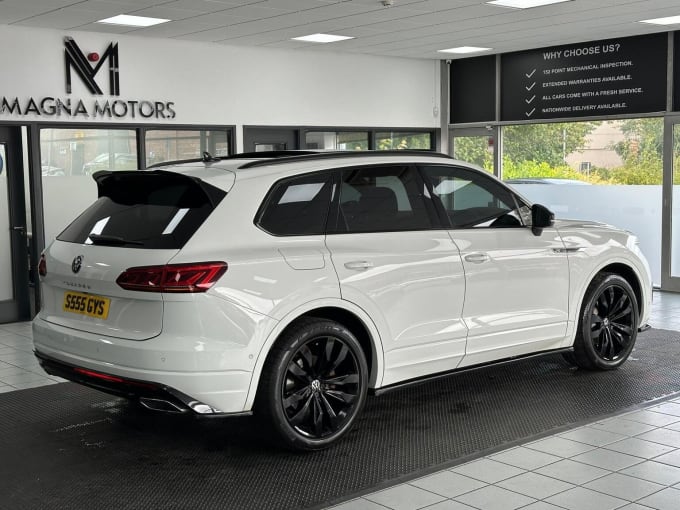 2022 Volkswagen Touareg