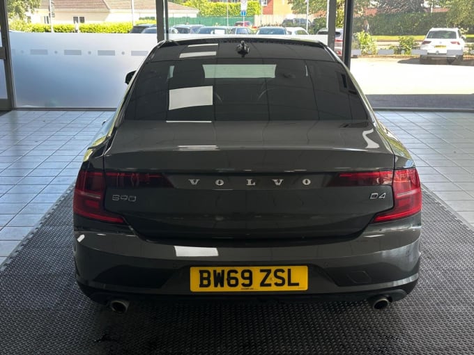 2020 Volvo S90