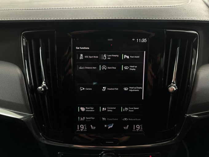 2019 Volvo S90